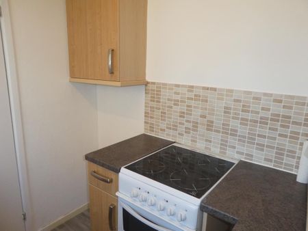 2 bedroom terraced house to rent - Photo 5