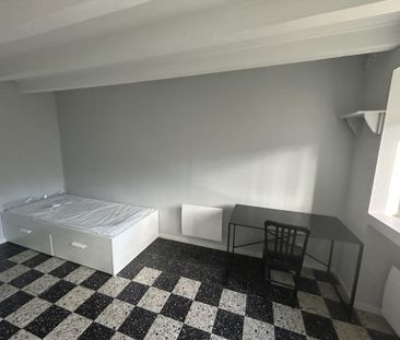 Location Appartement 1 pièce Meublé 20m² LE CREUSOT 71200 - Photo 2