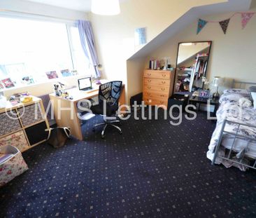 6 Bedroom Mid Terraced House for rent in Ebor Place - Photo 1