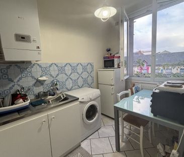 Location Appartement 1 pièce 33m² - Photo 4