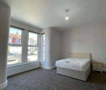 Airthrie Road, Ilford, IG3 - Photo 2