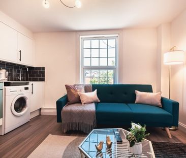 1 Bed Flat, Waylen Street, RG1 - Photo 2