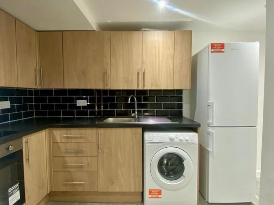 1 bedroom flat to rent - Photo 1