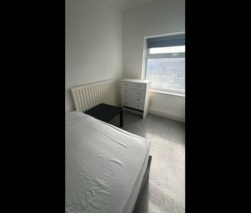 Room in a Shared House, Hendale Avenue, NW4 - Photo 1