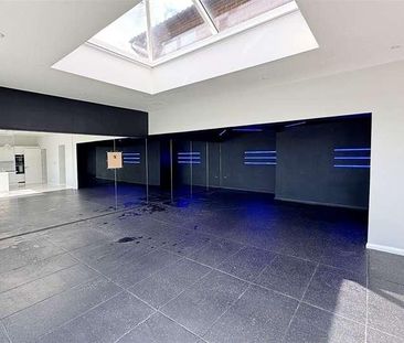 Bearwood, BH11 - Photo 2