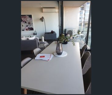 606/83 Queens Road, Melbourne, Vic 3004 - Photo 2