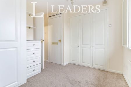 2 bedroom house to rent Durban Road, Leicester, Leicestershire, LE4 - Photo 3