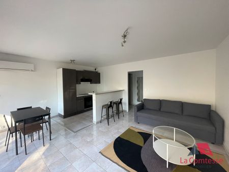 Location Appartement 1 pièce 32m² MARSEILLE 8ème - Photo 2