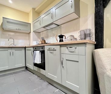 2 bedroom semi-detached house to rent - Photo 3