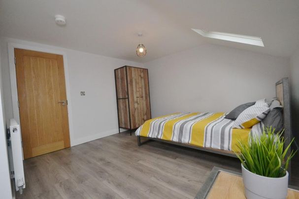 5 bedroom terraced house to rent - Photo 1