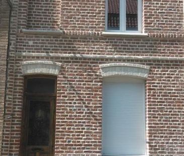 MAISON DE VILLE AVEC COUR - Photo 3