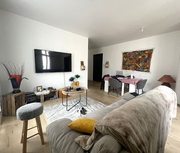 Location Appartement 4 pièces 113m² - Photo 2