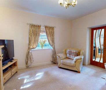 3 bedroom end of terrace house to rent - Photo 1