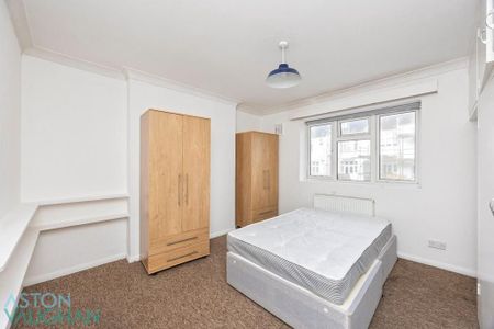 4 bedroom end of terrace house to rent - Photo 5