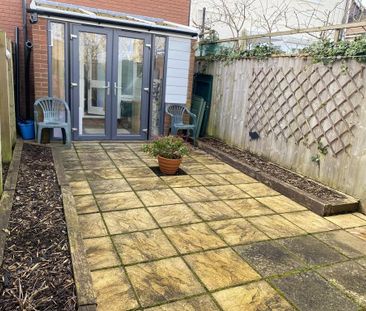 2 bedroom terraced house to rent - Photo 4