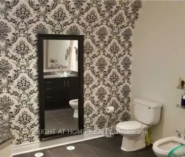 Condo Townhouse For Lease | W9232889 - Photo 3