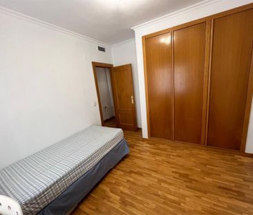 Piso de alquiler en Calle Carmen, 3, Centro - Photo 4