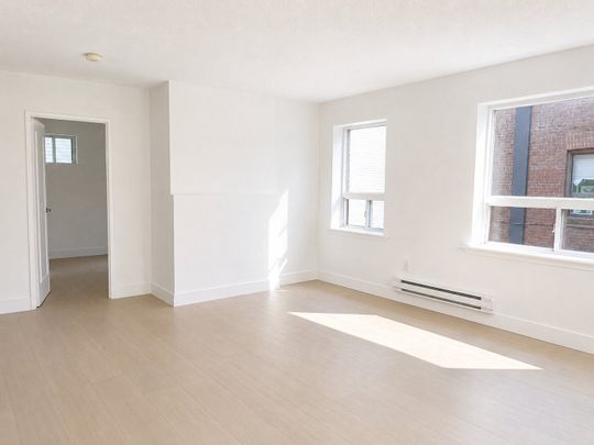 For Lease - 2373 Bloor Street Unit# 14, Toronto, Ontario - Photo 1