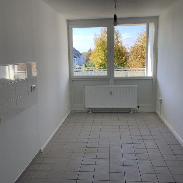 Am Mittellandkanal: renovierte 4-Zimmer-Wohnung mit 100,26m² - Photo 1