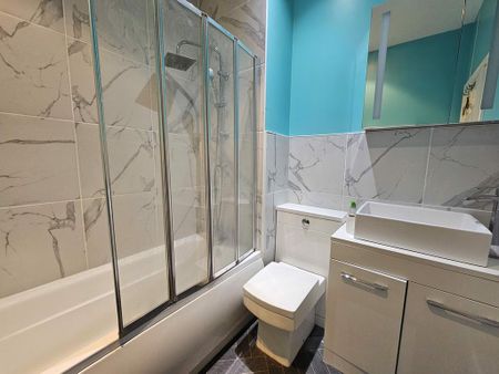 2 bedroom flat to rent - Photo 5