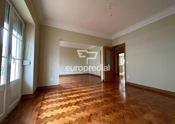 Apartamento T3 em Lisboa