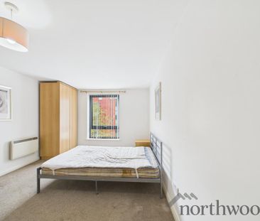 2 bedroom flat to rent - Photo 3