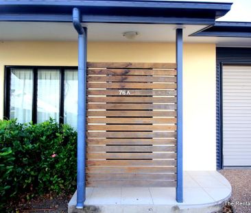 MORDERN DUPLEX TUCKED AWAY - Photo 4