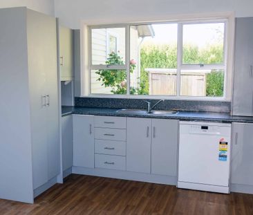 PRIVATE & COMFORTABLE - Photo 2