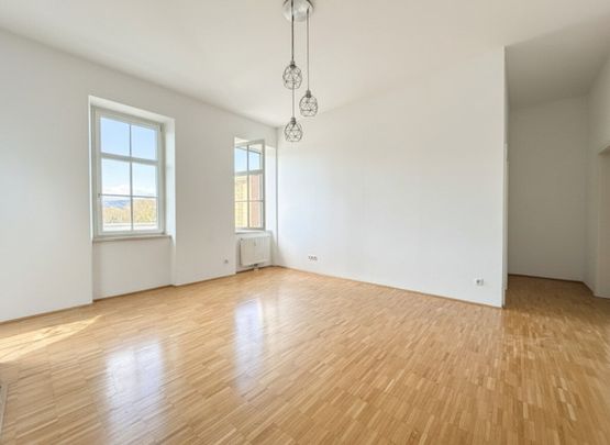 *** Top Lage *** charmante 2 Zimmerwohnung inmitten der Stadt | Schlossbergblick - Photo 1