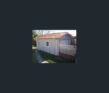 Spacious Family Home in Prime The Entrance Location - Photo 2