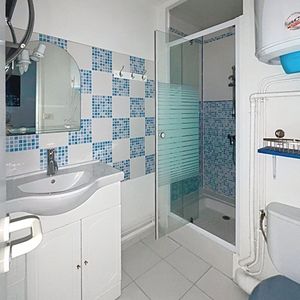 Location Appartement 1 pièce 18m² - Photo 2