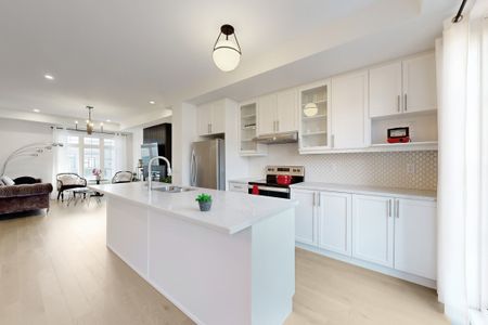 For Lease - 10 Percy Rye Avenue, Markham, Ontario - Photo 5