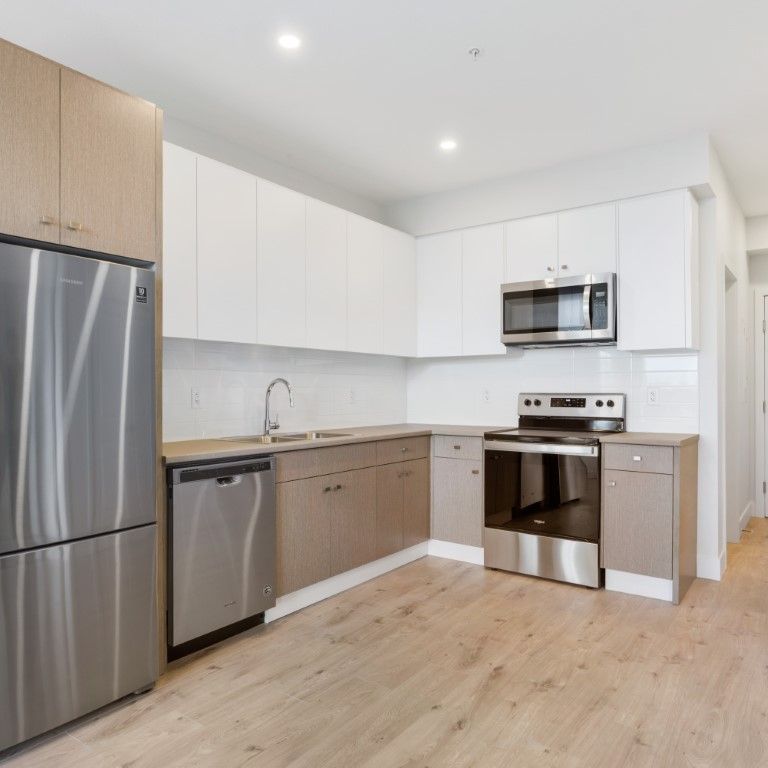 CINEMA APTS - 310B - C310B - Photo 1