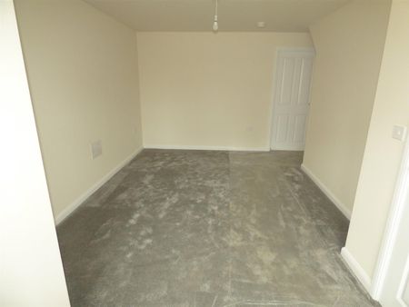 3 bed detached house to rent in Ascot Drive, North Gosforth - Photo 2