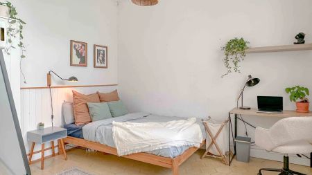 Room in a shared 8-bedroom apartment for rent in la Dreta de l'Eixample - Photo 5