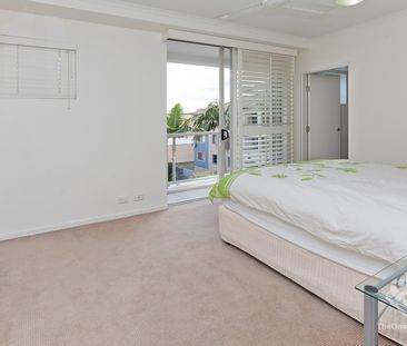 Newstead - Private with Great Lifestyle - Photo 5