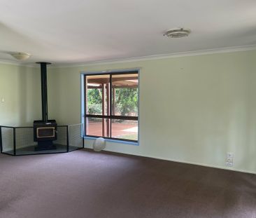 3 Bedroom Brick Home Close to Schools - Photo 3