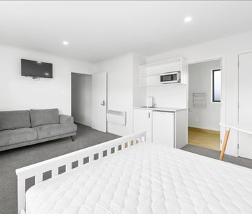 Recently renovated studio units just a short walk away from the Gre... - Photo 1