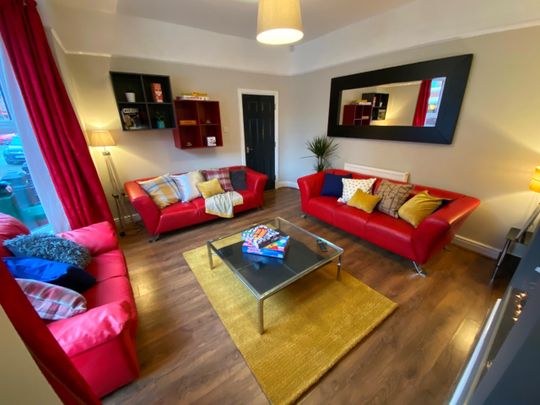 7 Bed End Terrace, Harringay Avenue, L18 - Photo 1