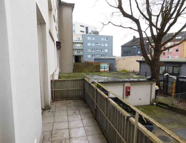 Zum Limbecker Platz zu Fuß! 2-Z.-Whg. in sehr zentraler Lage, mit Balkon - Photo 1
