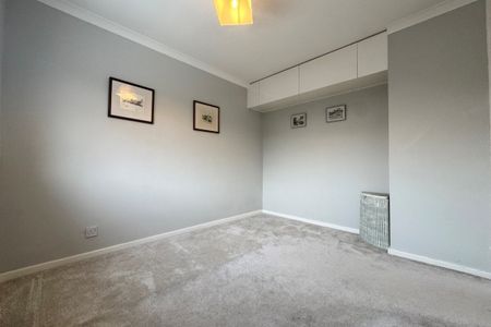 Risby Place - Photo 4