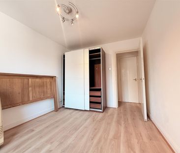 1 Bed Flat, Berry Court, TW4 - Photo 3