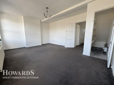 3 bedroom apartment to rent - Photo 3