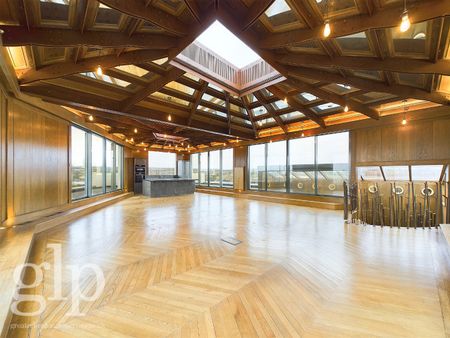 4 Bedroom Penthouse, Holmes Road, Kentish Town, NW5 - Photo 5