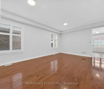 26 NEWHOUSE BOULEVARD - Photo 4