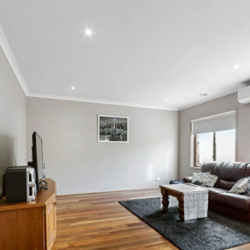 20 Limonium Crescent, Lyndhurst VIC - Photo 1