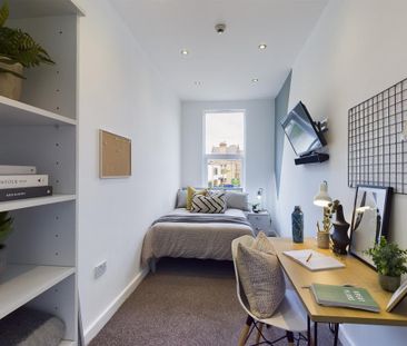 6 bedroom house to rent - Photo 1