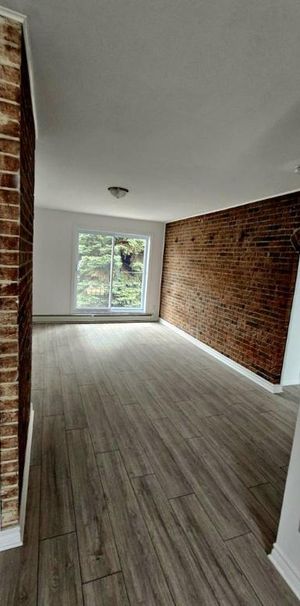 5 1/2 - Longueuil - 1 750 $/mois - Photo 1