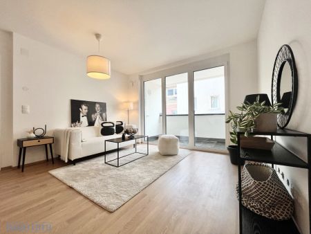 WOHNEN MIT ZUKUNFT: GROSSZÜGIGE 4-ZIMMER-WOHNUNG MIT BALKON & PROVISIONSFREIER KAUFOPTION IM ZENTRUM VON NEUNKIRCHEN! - Photo 2