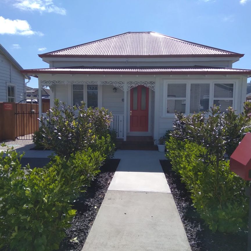 Paeroa Cottage - Photo 1